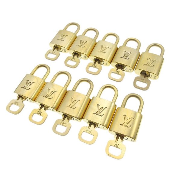 authenticity guarantee LOUIS VUITTON Padlock & Key Bag Accessories Charm 10 Piec - Picture 1 of 1